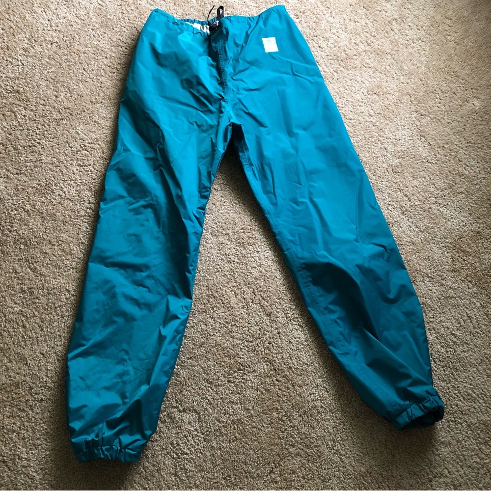 THE NORTH FACE GoreTex Size large Pants women’s Ski Snowboarding outdoors snow